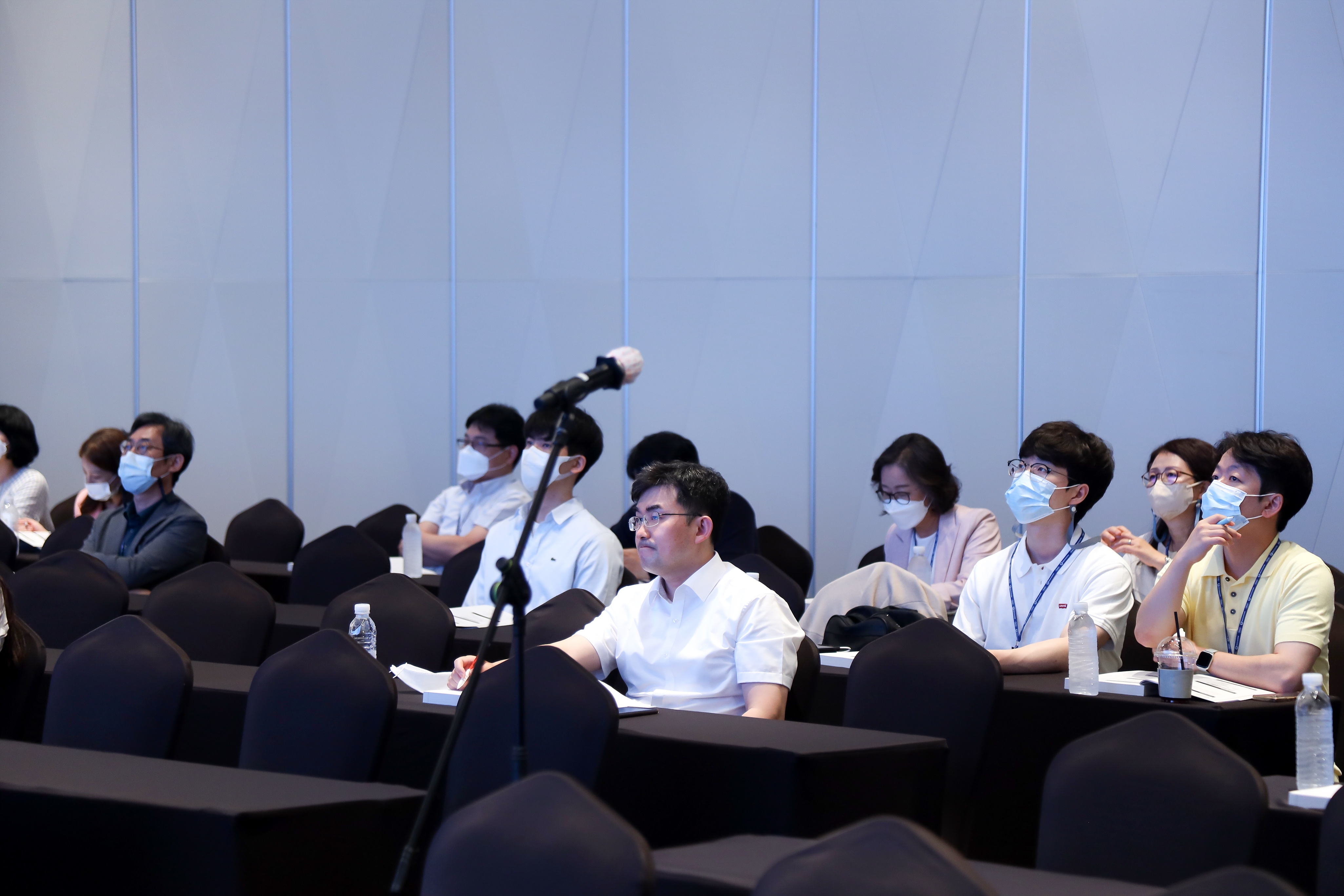 학술대회 이미지